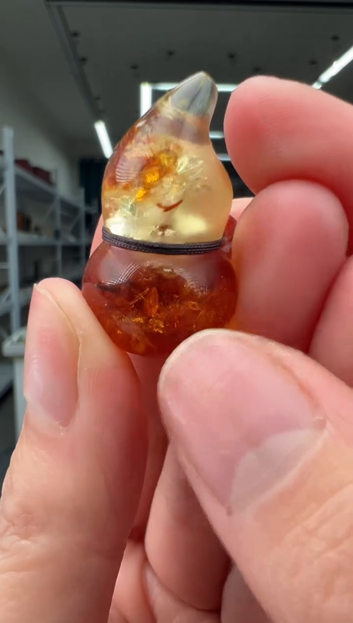 琥珀颈饰未镶嵌吊坠