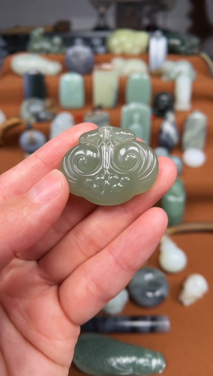 【闪购商品】和田玉颈饰未镶嵌如意锁