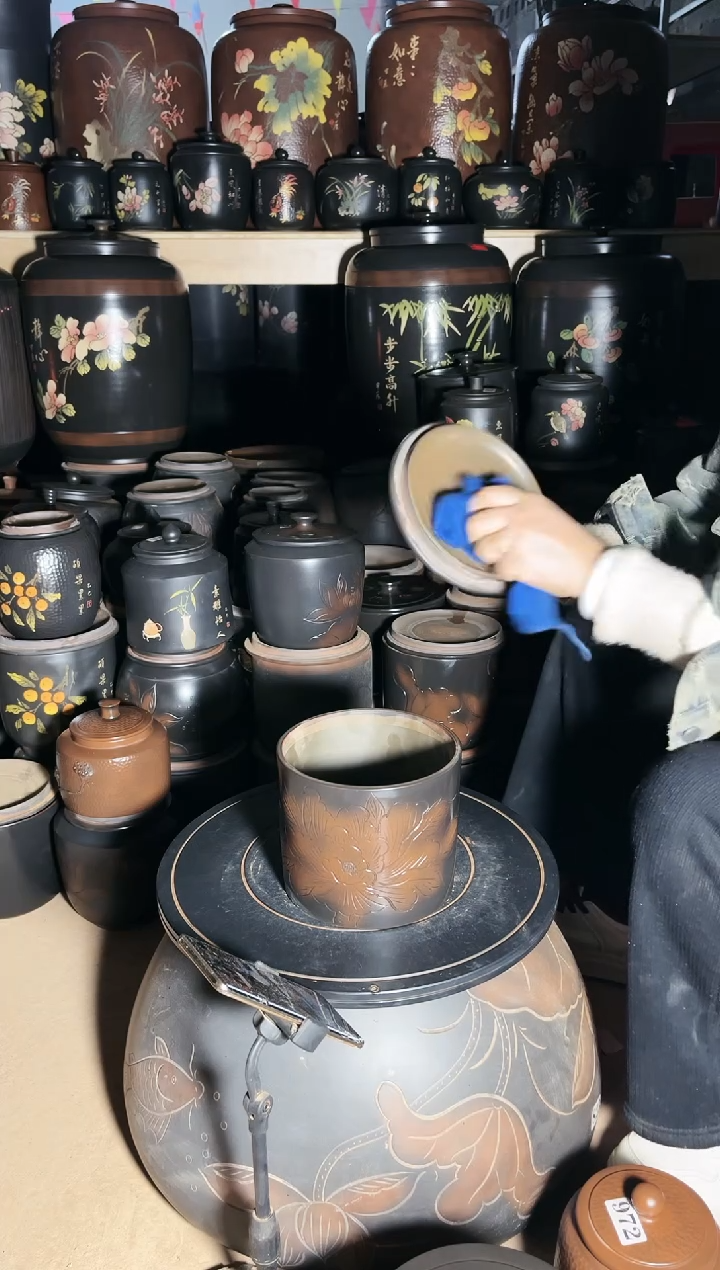 【闪购商品】壶瑕疵茶叶罐 小五饼牡丹花 369