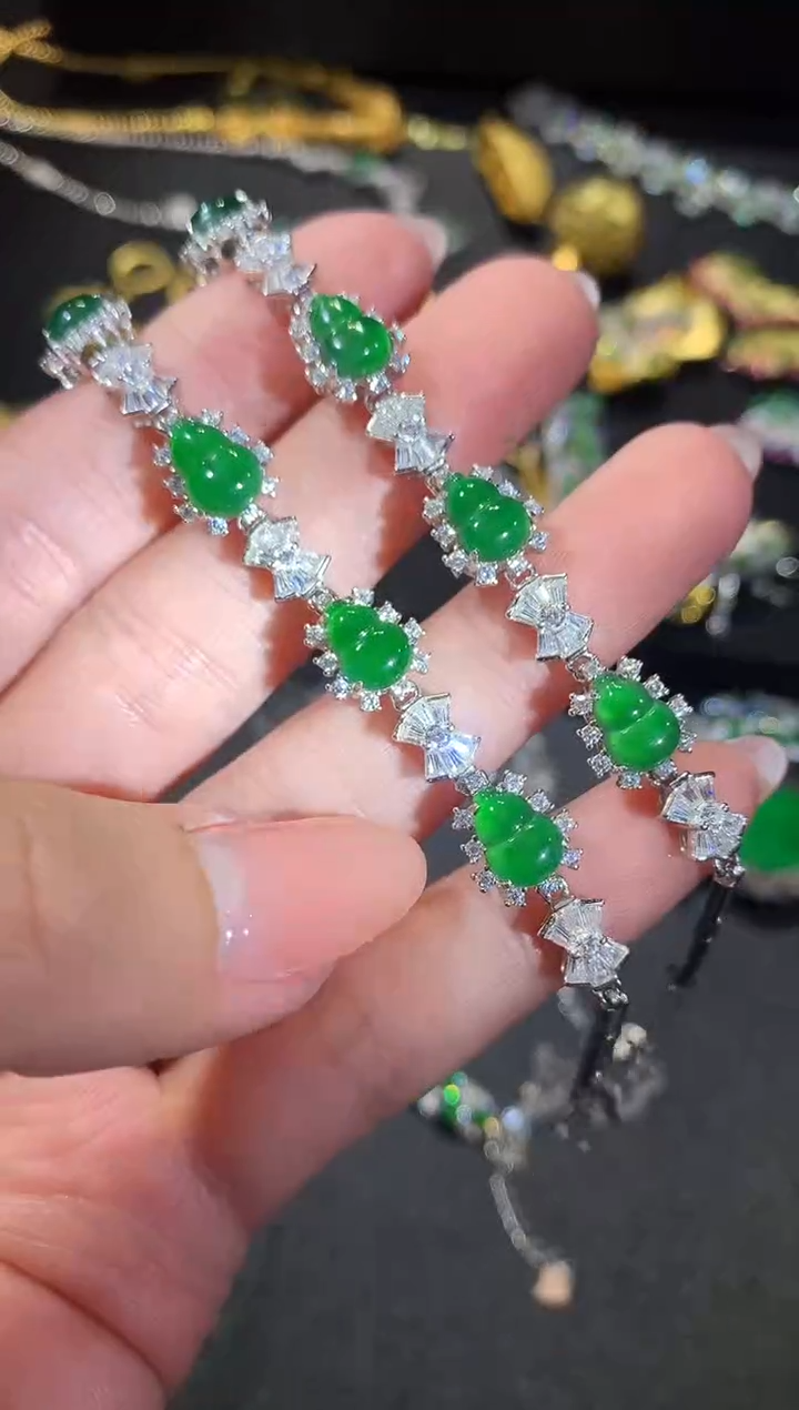 【闪购商品】翡翠手链银S925镶嵌107手链（多样性发货一件