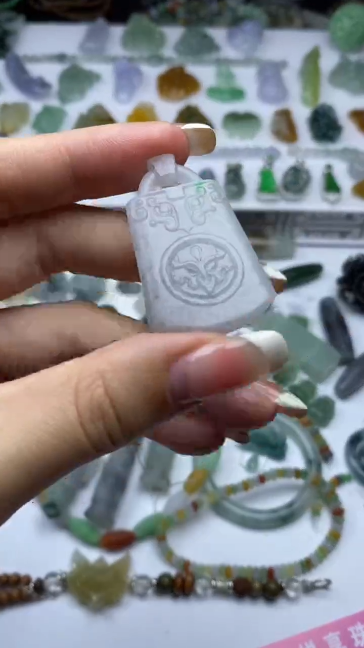 未镶嵌定制翡翠毛货定制不退不换
