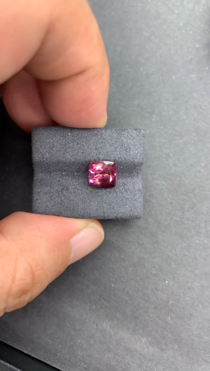 【闪购商品】碧玺裸石未镶嵌2.3克拉