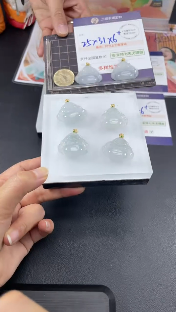 【闪购商品】翡翠挂件18K金镶嵌冰透佛公FL45多样性发其一CP配绳