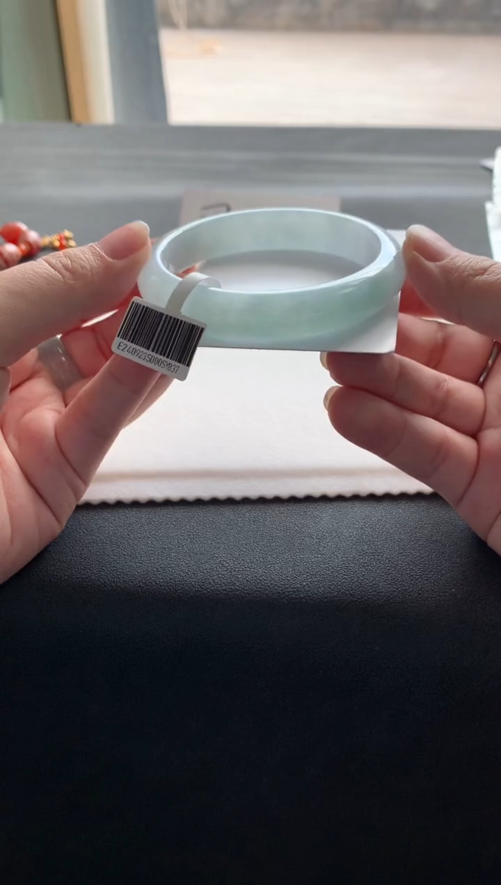 【闪购商品】翡翠手镯未镶嵌58.6正圈Y837买断