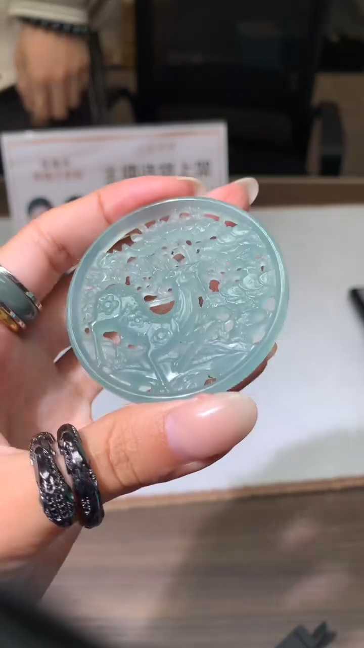 【闪购商品】定制翡翠未镶嵌不退不换随机发CMH1件-A