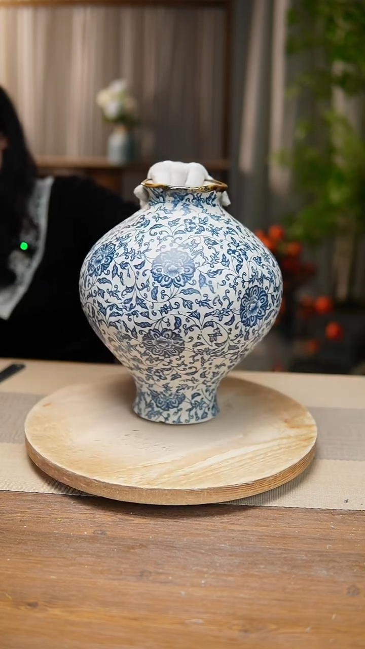 【闪购商品】陶瓷   花器青花瓷缠枝莲灯笼