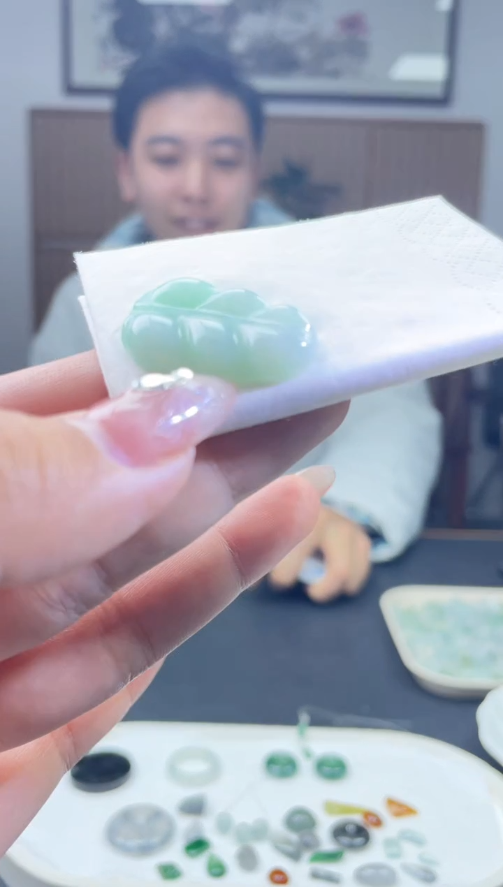 【闪购商品】翡翠颈饰未镶嵌BBBBBB888