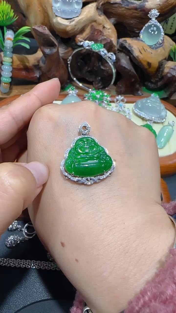 【闪购商品】翡翠吊坠(不含链)18K金镶嵌吊坠