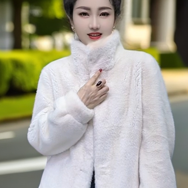 【淼姐专属3】雪兰貂绒 60-65衣长 皮毛一体立领短款时尚女外套休闲