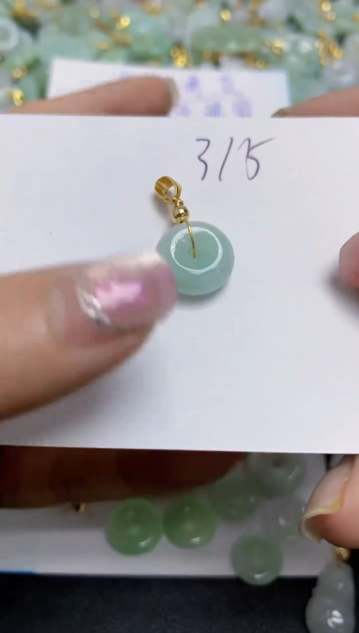 【闪购商品】翡翠颈饰合金天然翡翠A货