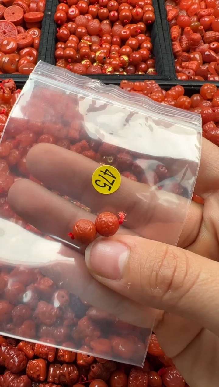 【闪购商品】南红玛瑙颈饰未镶嵌1