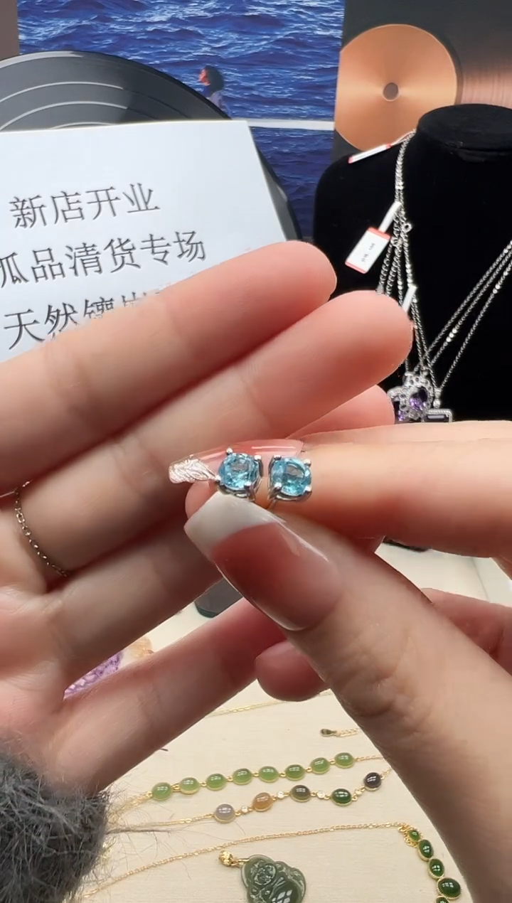银S925镶嵌托帕石耳饰4