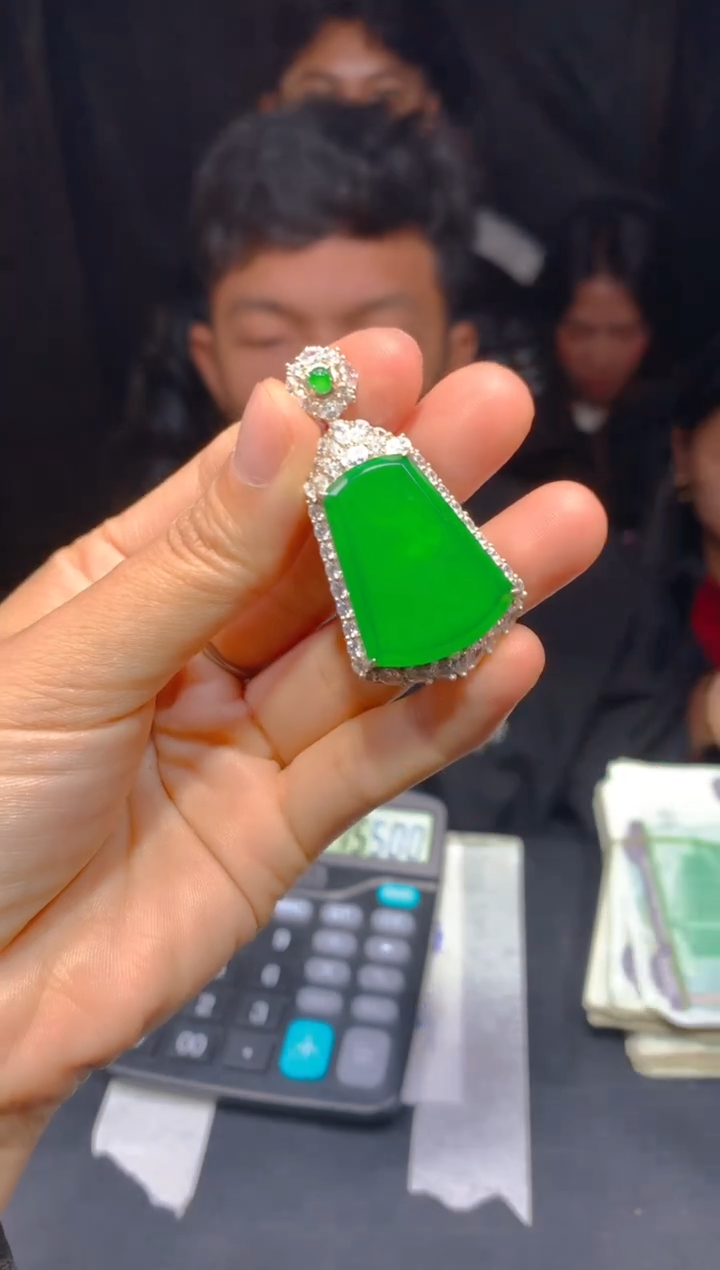 【闪购商品】定制翡翠未镶嵌62多样性发货（发其一）