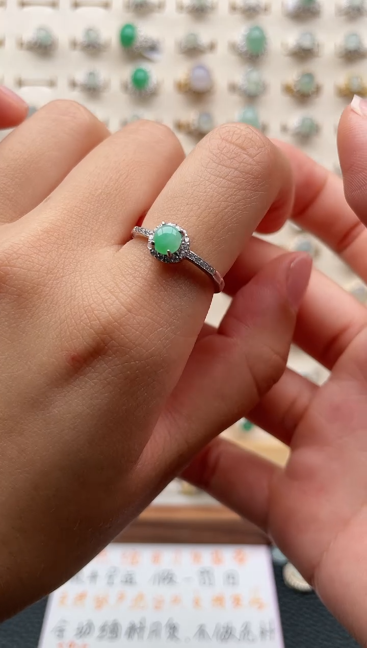 翡翠戒指银S925镶嵌1111