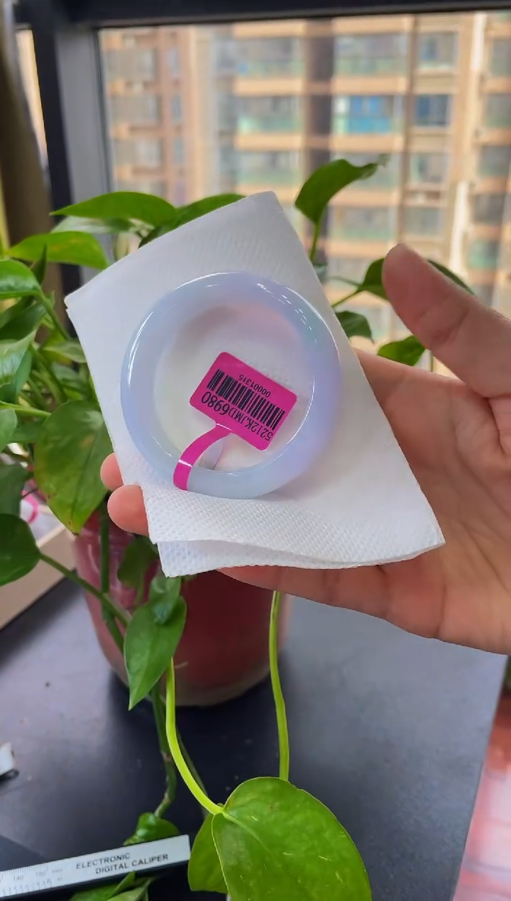 翡翠未镶嵌手镯57手镯52.6