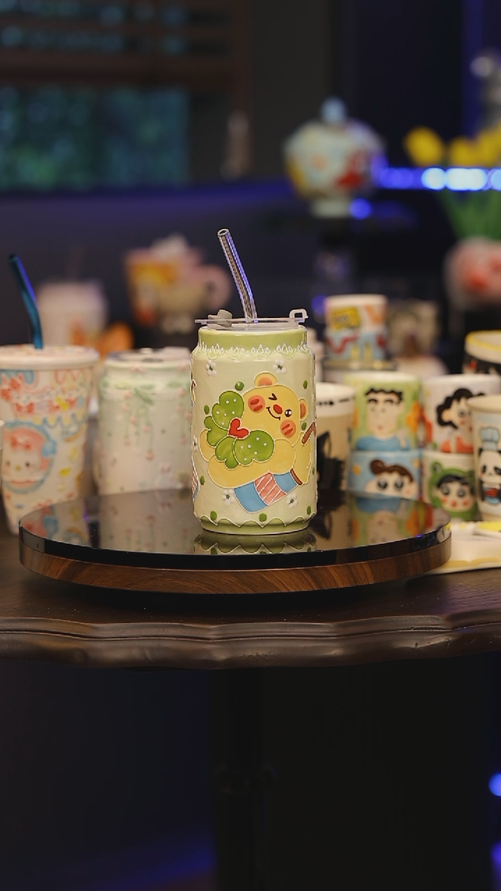 【闪购商品】摆件景德镇釉下彩绘设计师款式陶瓷