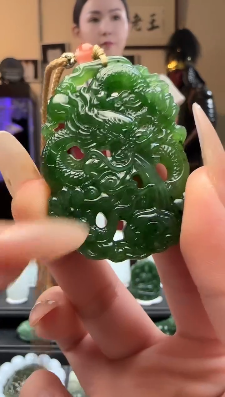 【闪购商品】和田玉碧玉龙牌未镶嵌吊坠