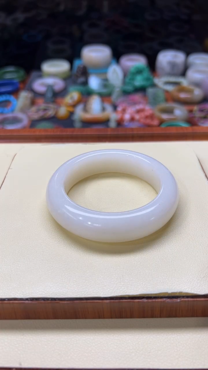 未镶嵌手镯石英质玉数*星200