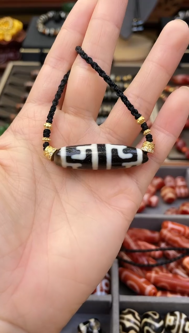未镶嵌颈饰玛瑙/玉髓精品老吴全手无界颈饰