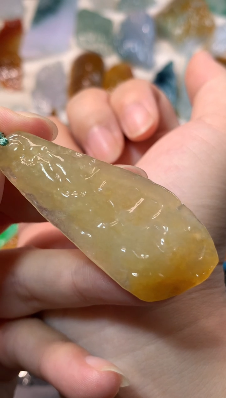 吊坠(不含链)未镶嵌翡翠吊坠