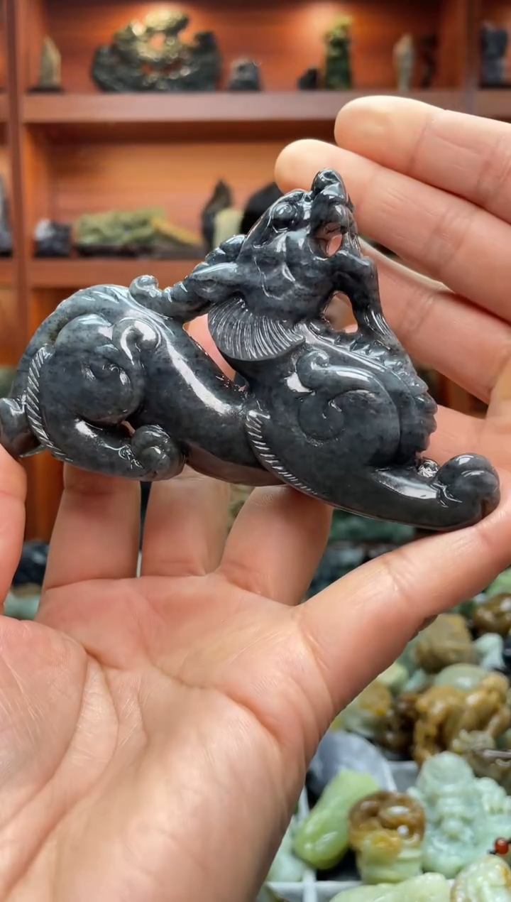 未镶嵌和田玉摆件1