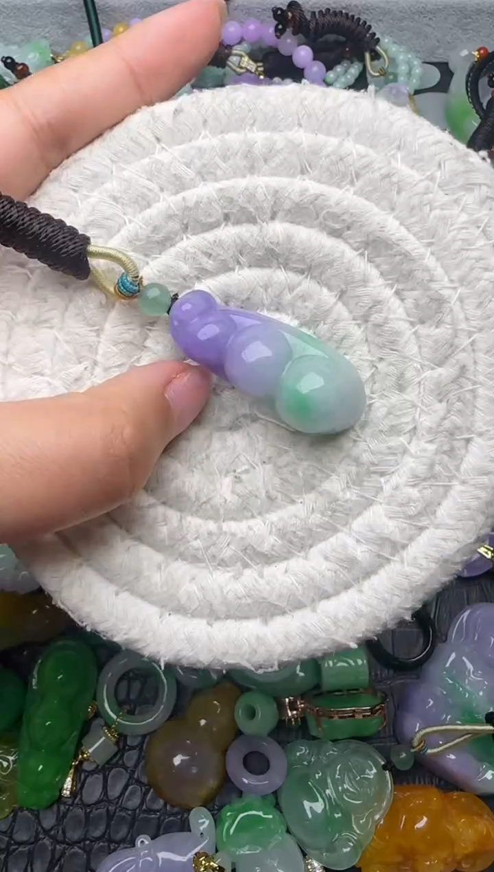 颈饰未镶嵌翡翠缅甸翡翠吊坠