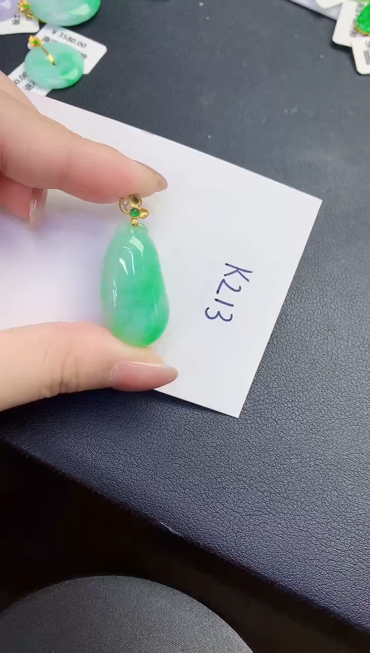 颈饰未镶嵌翡翠缅甸天然翡翠A货