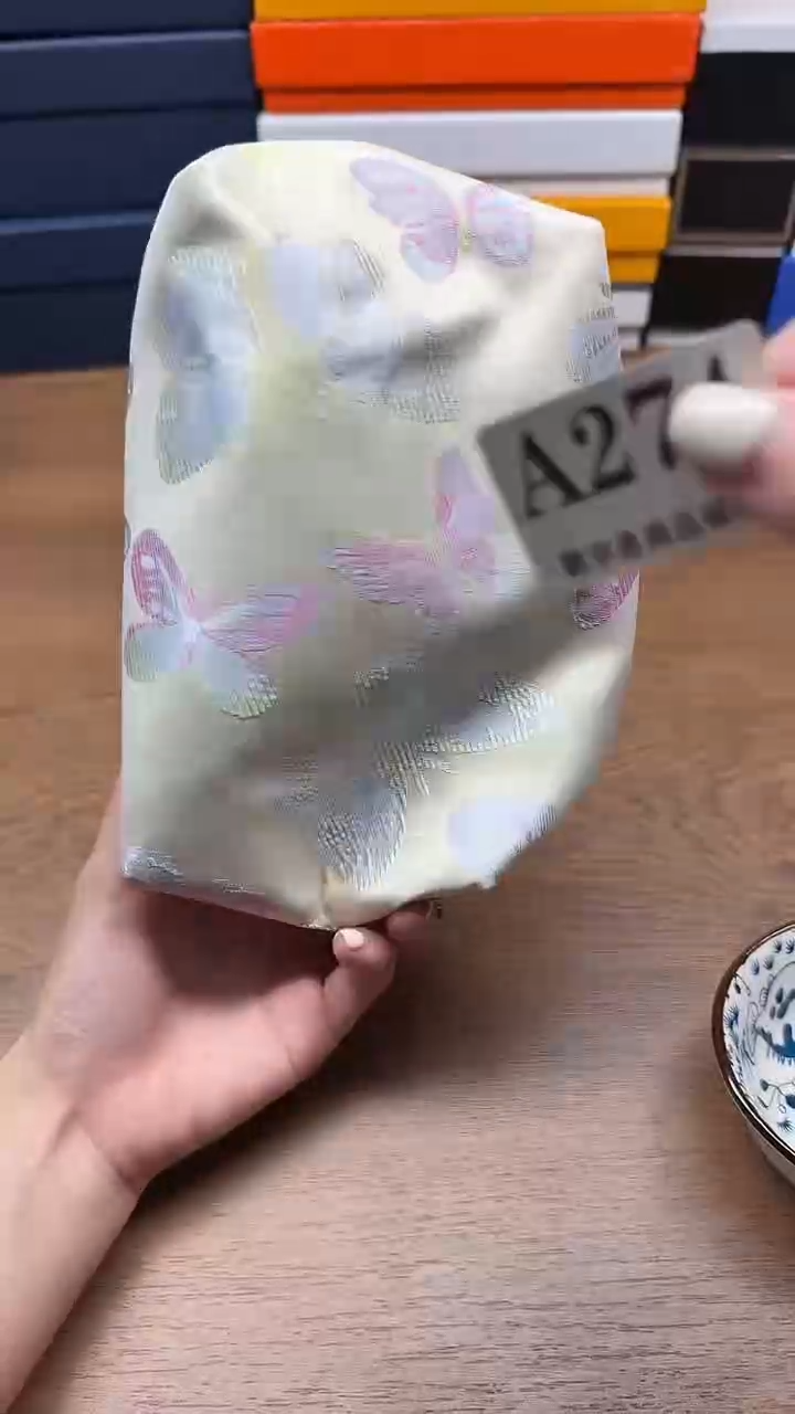 瓷片哈哈哈哈哈哈哈哈85