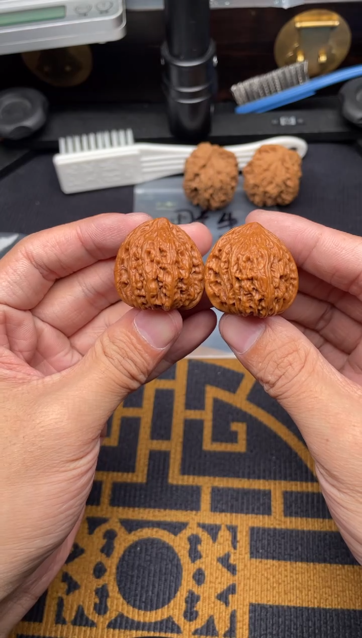 吊坠文玩核桃密纹35