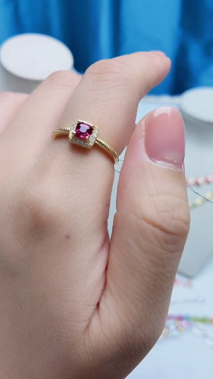 银S925镶嵌戒指石榴石106ZB1112产品一个（多样性）