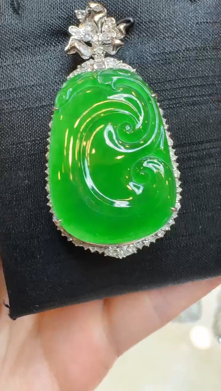 【闪购商品】翡翠吊坠(不含链)18K金镶嵌多样性团购发一件