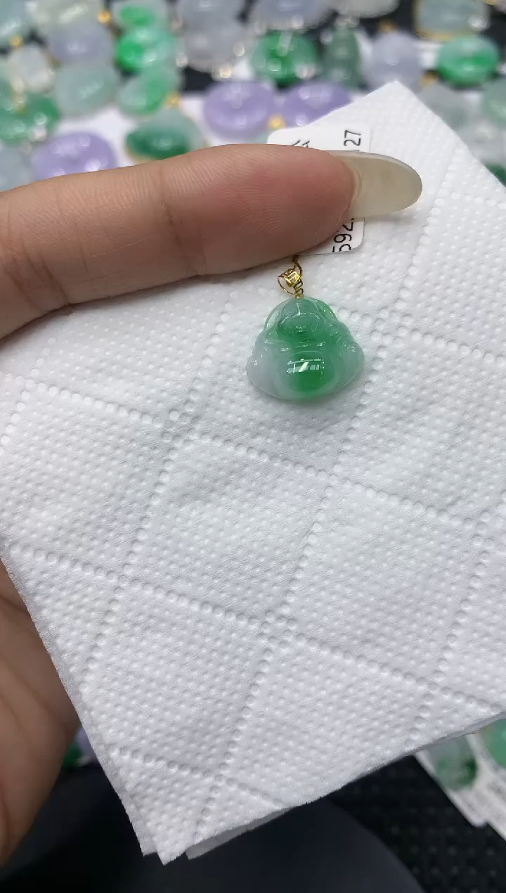 颈饰18K金镶嵌翡翠11111111111