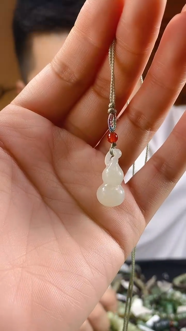 和田玉未镶嵌颈饰多样性发货，拍一发一