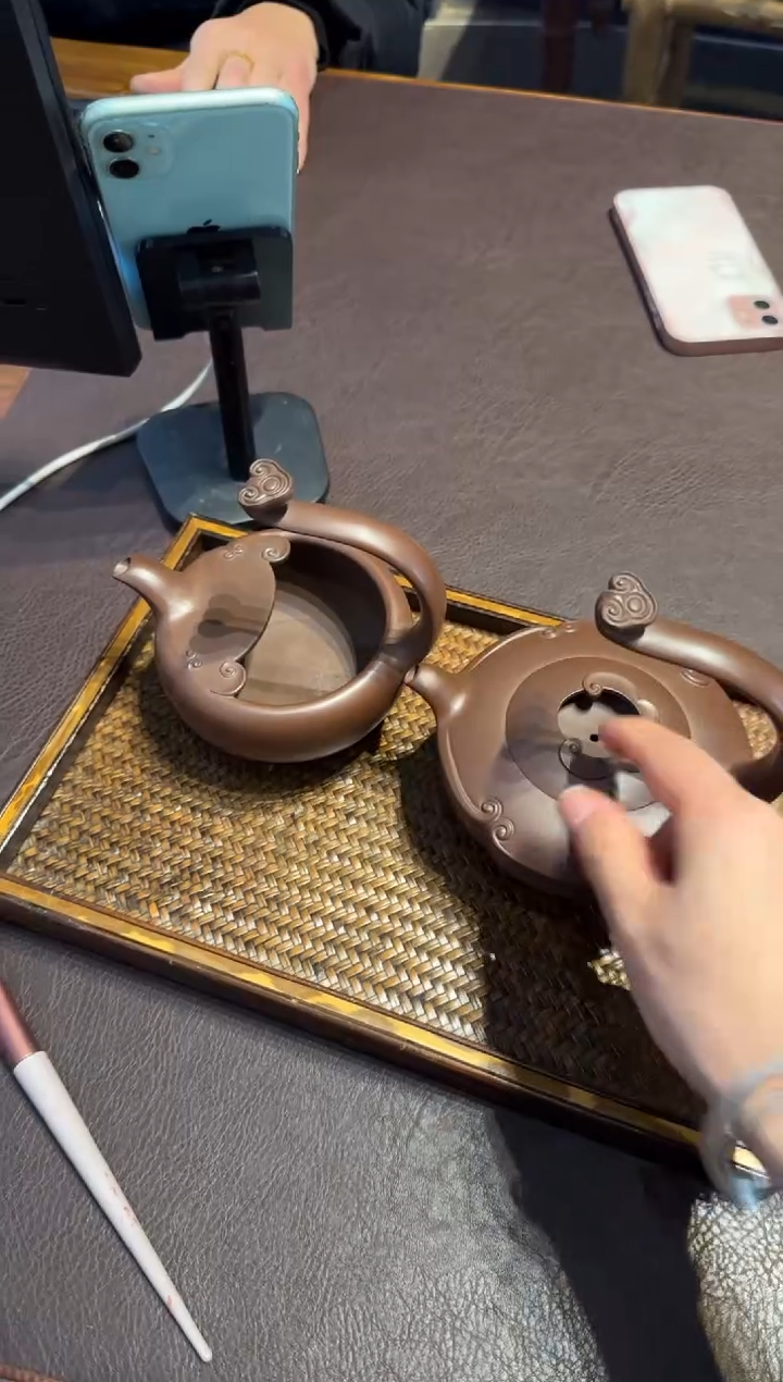 【闪购商品】紫砂茶壶执如意 套组【一壶一公道】