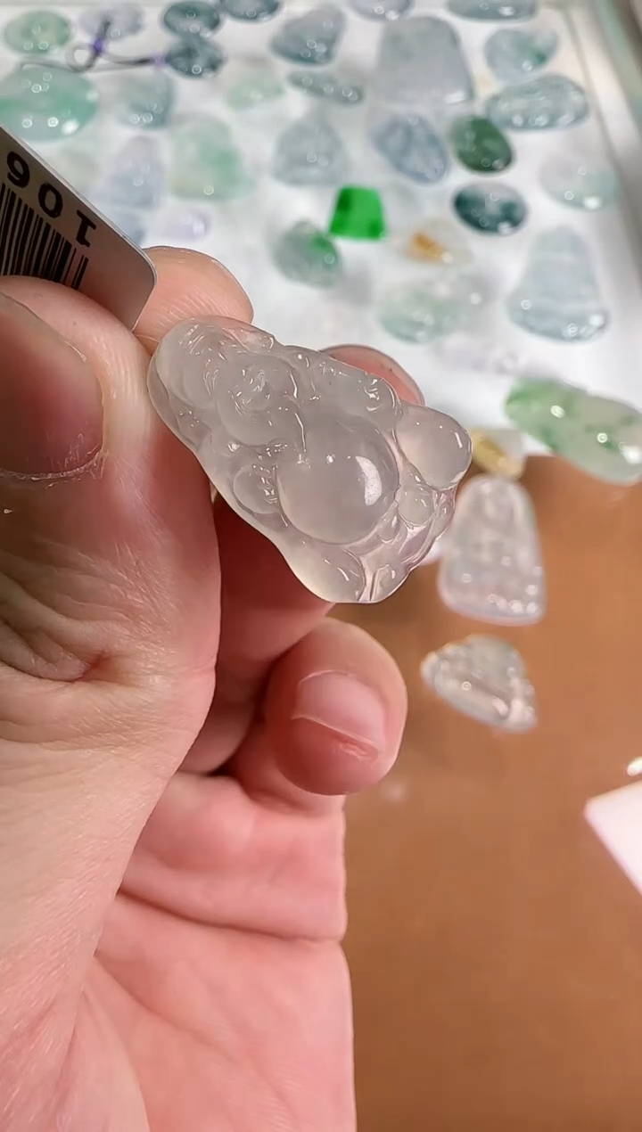 【闪购商品】翡翠吊坠(不含链)未镶嵌··