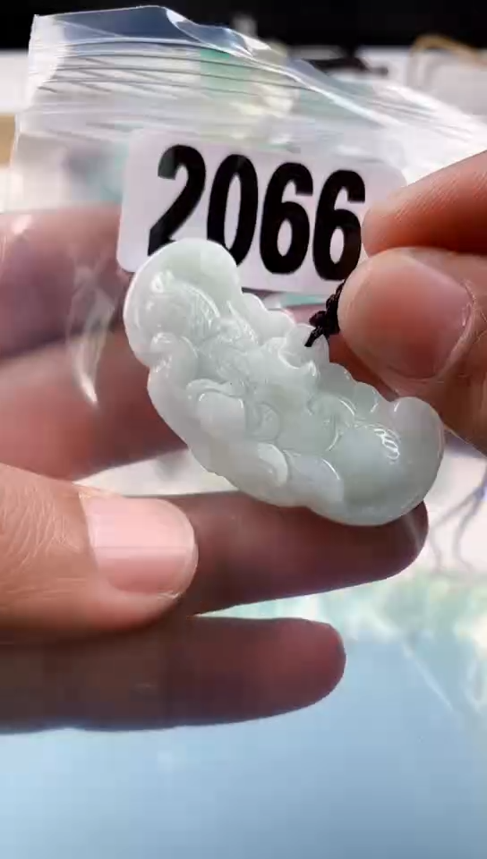 【闪购商品】翡翠挂件未镶嵌天然翡翠吊坠挂件