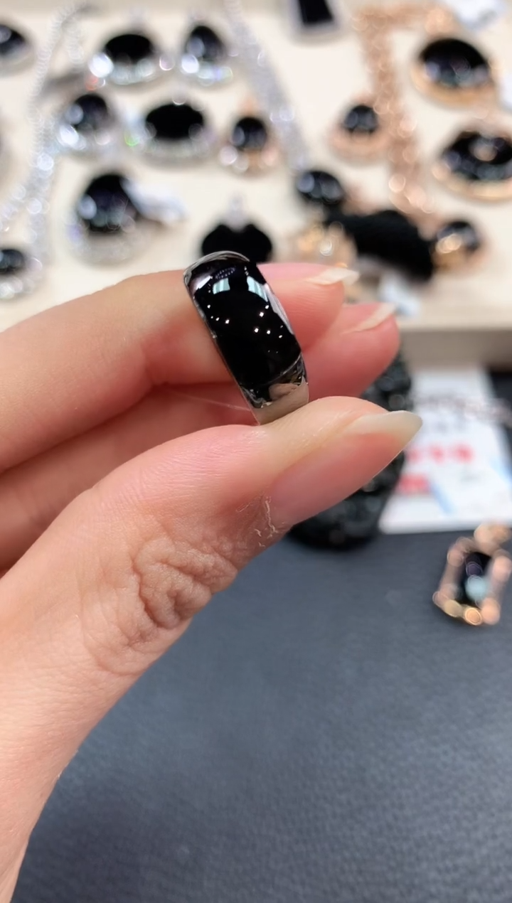 【闪购商品】翡翠戒指18K金镶嵌m122不退换