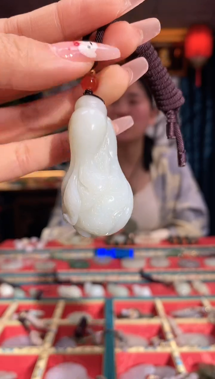 【闪购商品】和田玉颈饰未镶嵌白菜