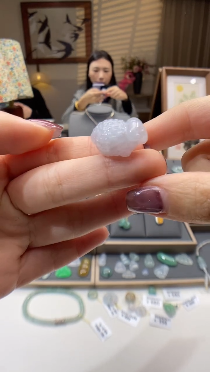 【闪购商品】翡翠颈饰未镶嵌羊