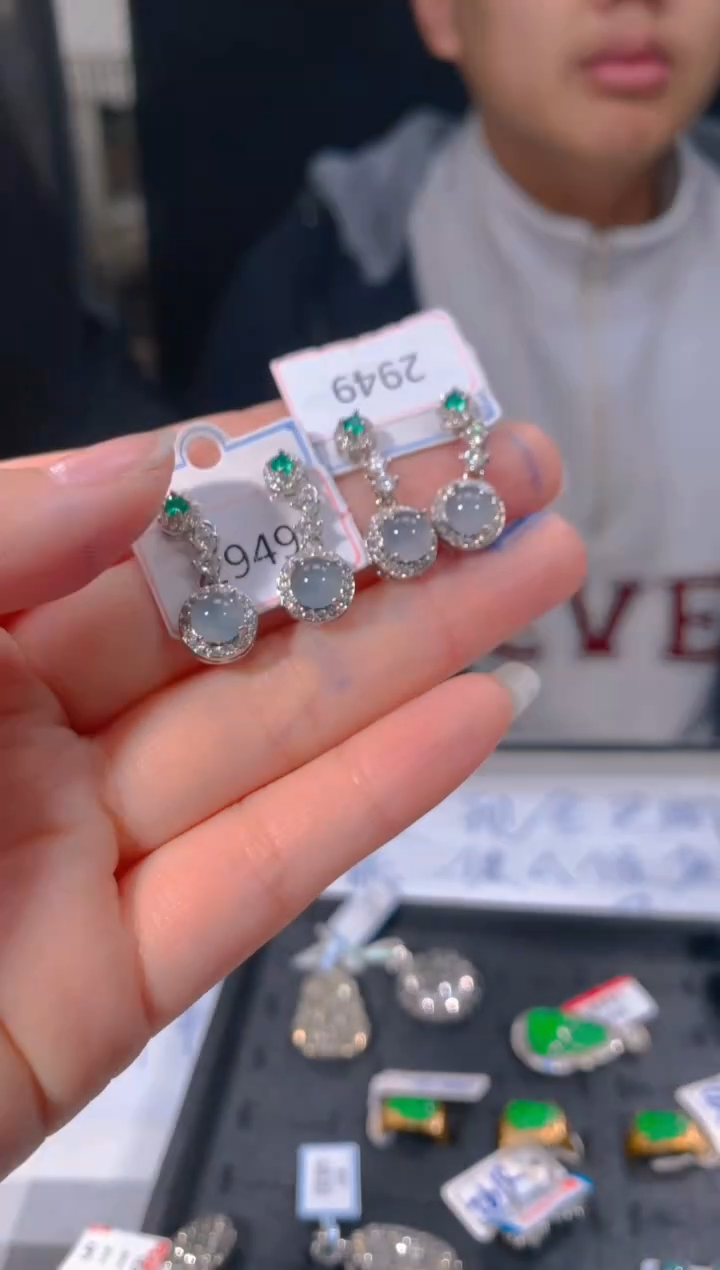 【闪购商品】定制翡翠未镶嵌48多样性发货（发其一）