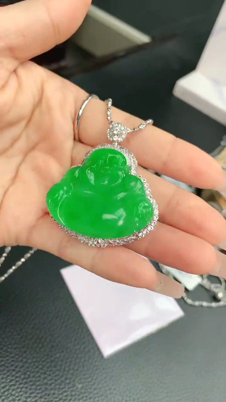 【闪购商品】翡翠颈饰18K金镶嵌赠礼盒证书