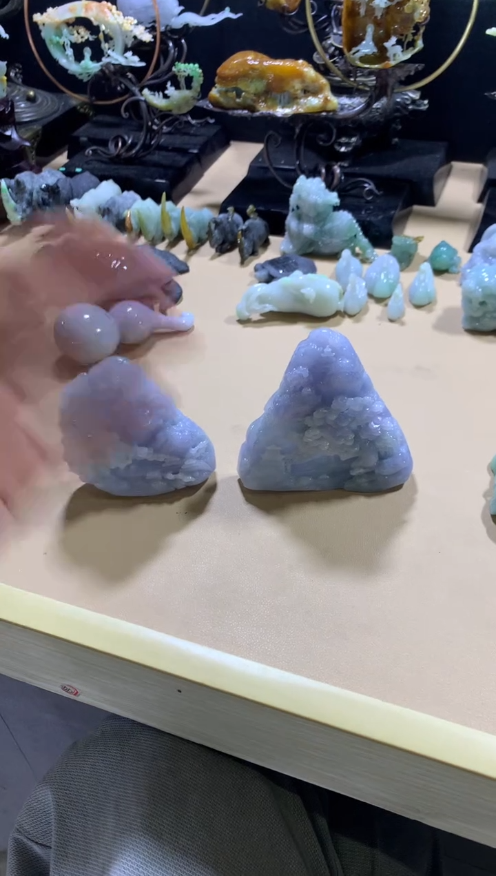 翡翠摆件未镶嵌翡翠摆件