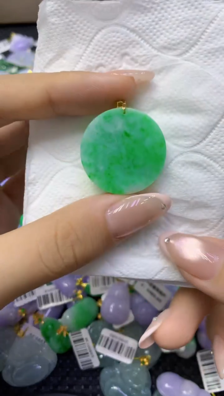 颈饰18K金镶嵌翡翠天然缅甸翡翠A货