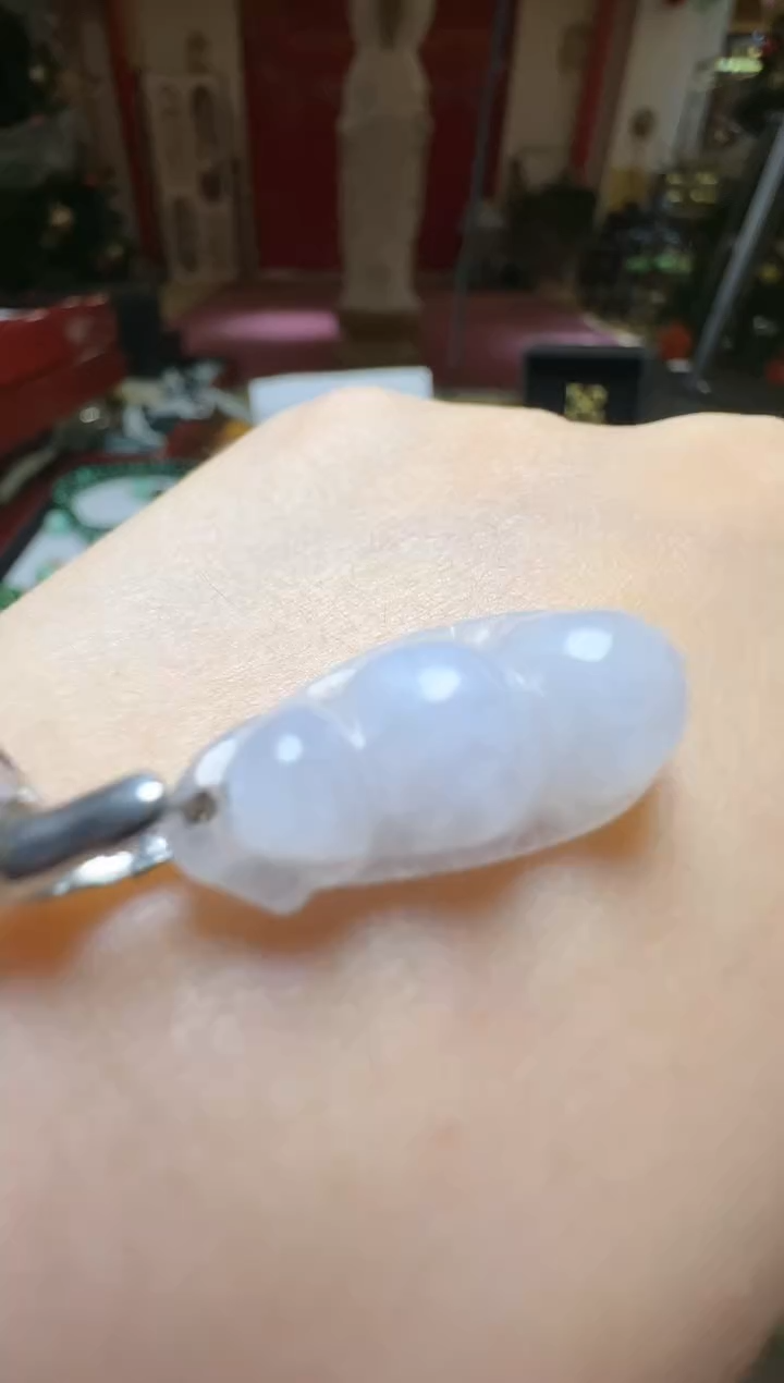 【闪购商品】翡翠吊坠(不含链)未镶嵌翡翠