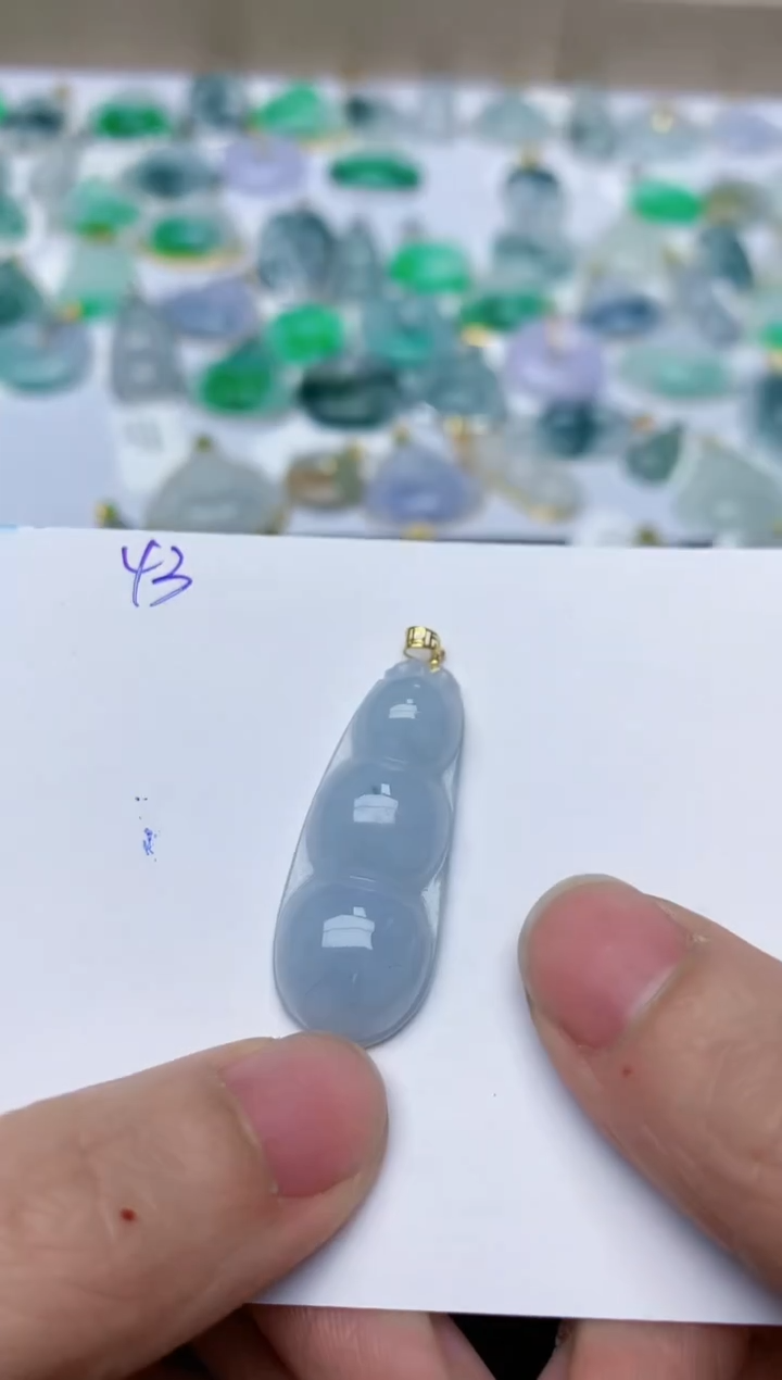 【闪购商品】翡翠颈饰18K金镶嵌天然翡翠A货    