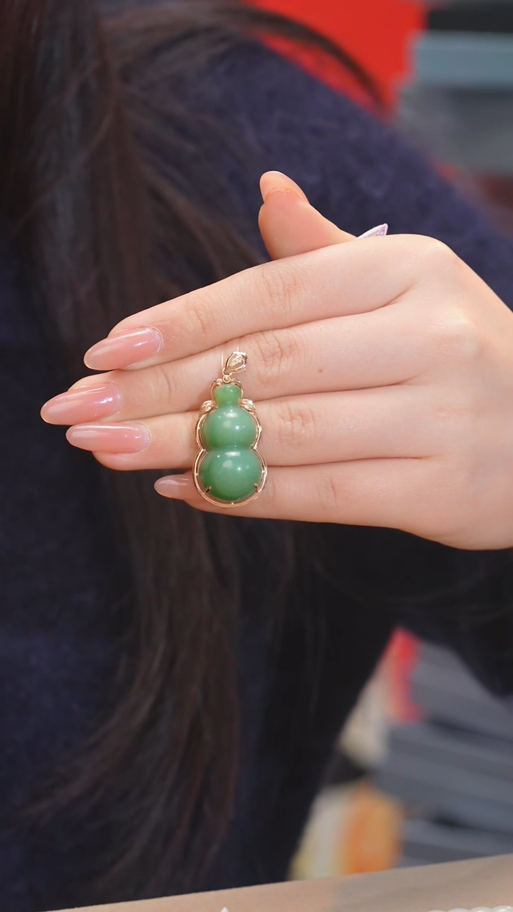 【闪购商品】和田玉吊坠不含链18K金镶嵌多样性发@@W5820