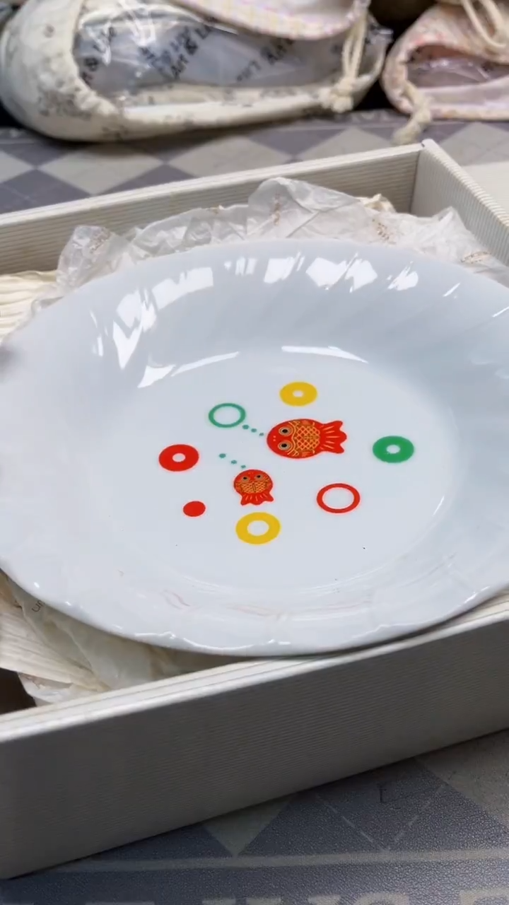 瓷片陶瓷如图所示周边