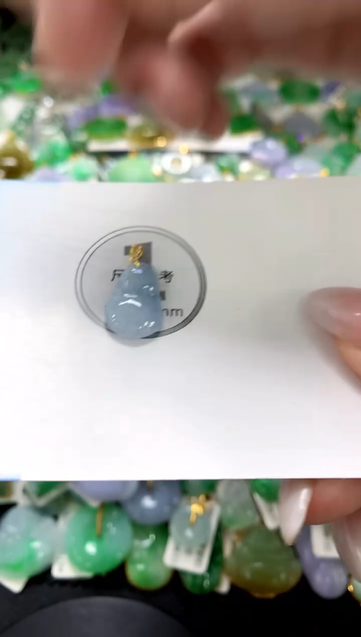 翡翠未镶嵌颈饰1111111111111111