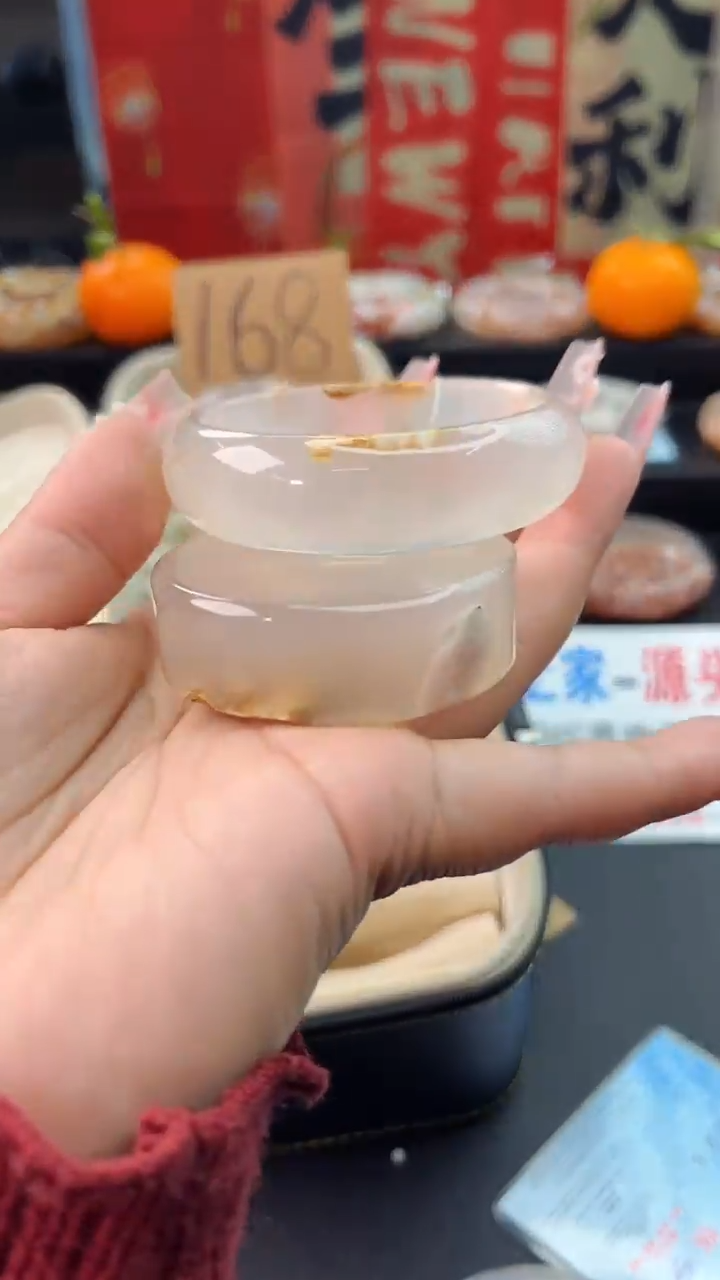 【闪购商品】石英质玉手镯未镶嵌赠送镯心（53圈口）