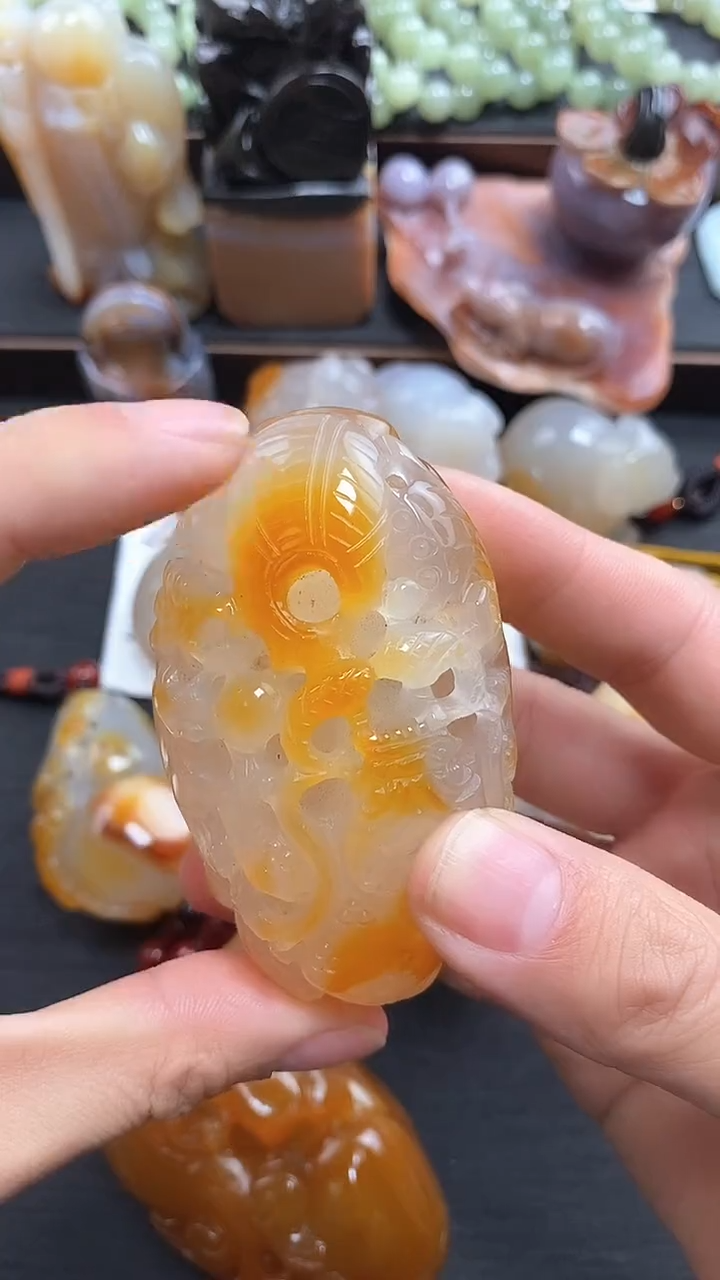 【闪购商品】玛瑙/玉髓手把件未镶嵌1